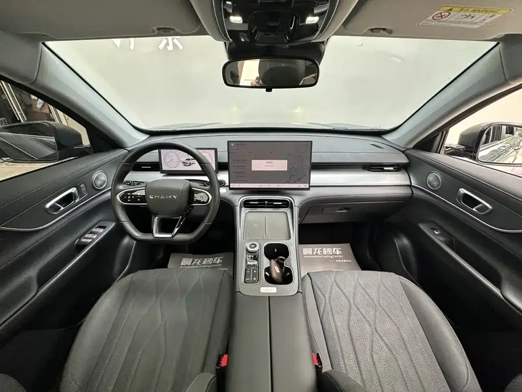 Chery Tiggo 8 PLUS 2025 Model 290TGDI DCT Luxury 7-Seater — Фото автомобиля 6