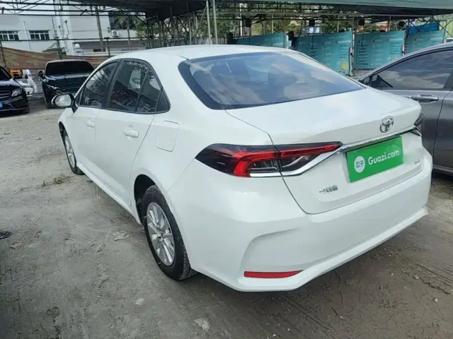 Toyota Corolla — Фото автомобиля 4