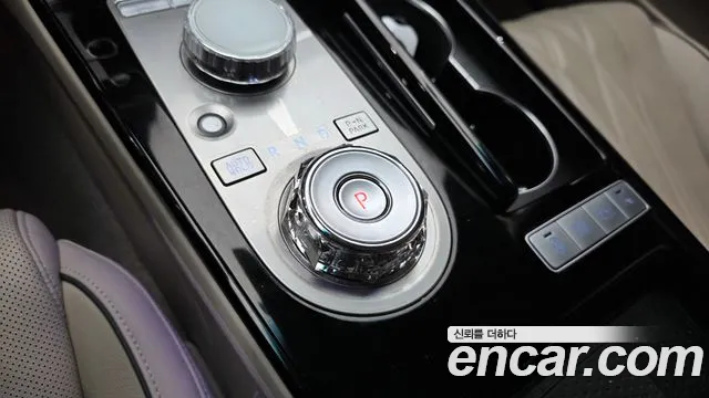 Genesis G80 Бензин 2.5 турбо 2WD — Фото автомобиля 9