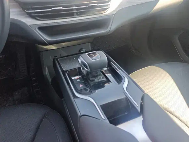 Hongqi Hongqi E-QM5 2024 500km Travel Edition — Фото автомобиля 16