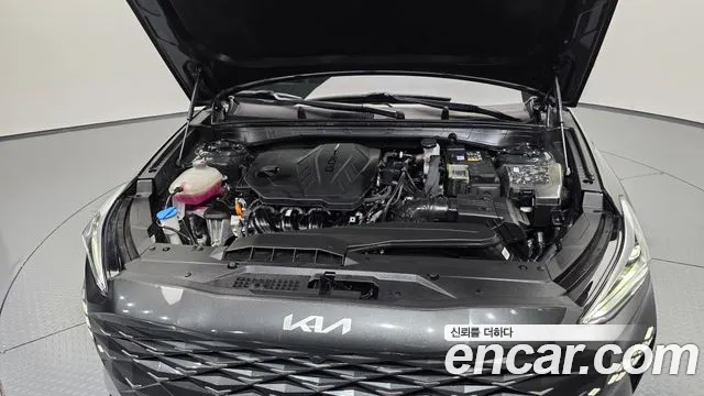 Kia K8 — Фото автомобиля 9