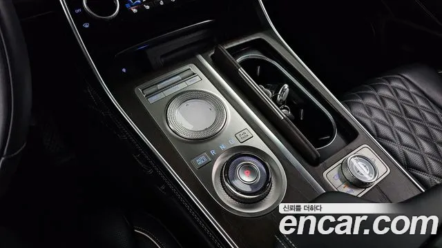 Genesis GV80 — Фото автомобиля 12