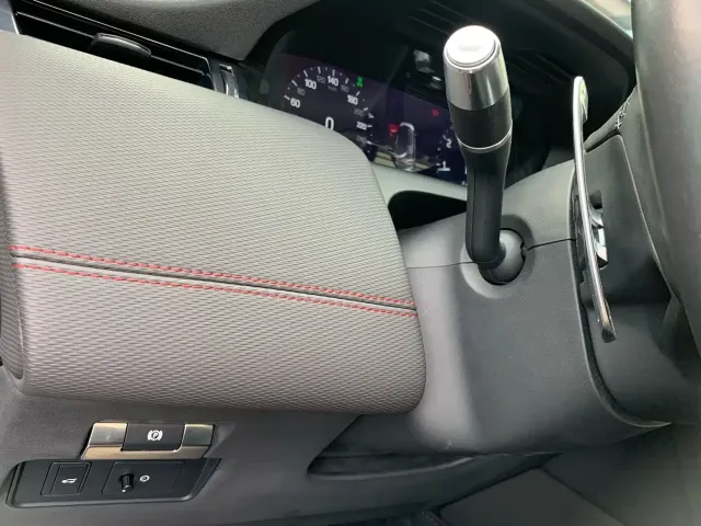 Land Rover Discovery Sport 2022 Model 249PS R-Dynamic S Performance Edition 5-Seater — Фото автомобиля 23
