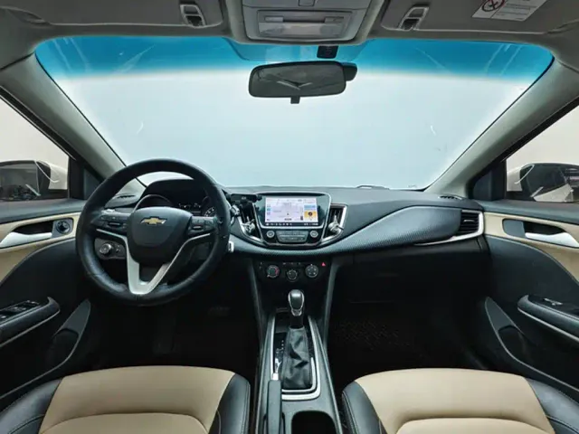 Chevrolet Monza — Фото автомобиля 4