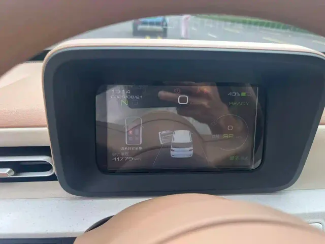Wuling Hongguang Mini EV — Фото автомобиля 5