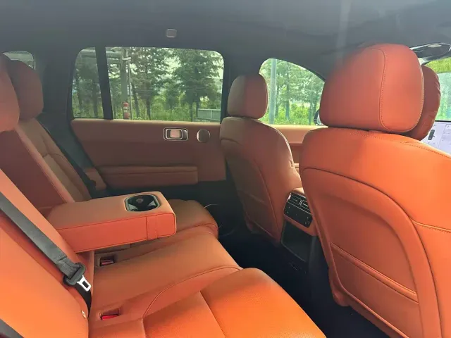 Li Auto L6 — Фото автомобиля 23