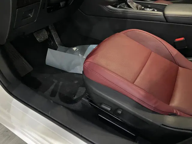Mazda Axela — Фото автомобиля 16
