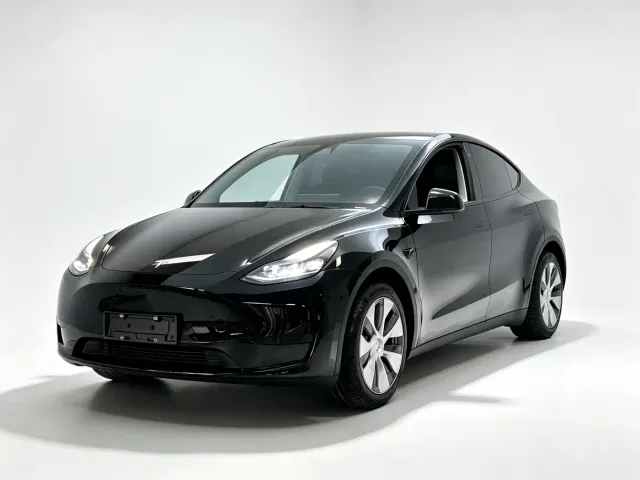 Фотография автомобиля — Tesla Model Y