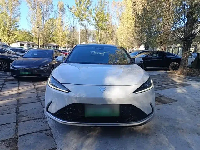 Arcfox Alpha S — Фото автомобиля 2