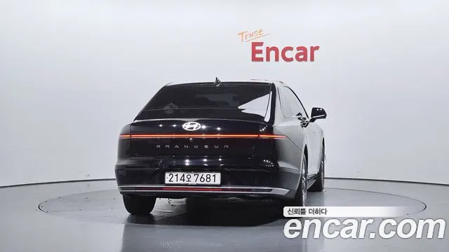 Hyundai Grandeur GN7 — Фото автомобиля 4