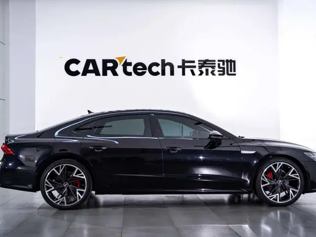 Audi A7L — Фото автомобиля 3