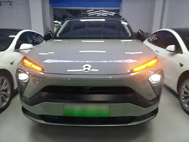 Nio ES6 — Фото автомобиля 2