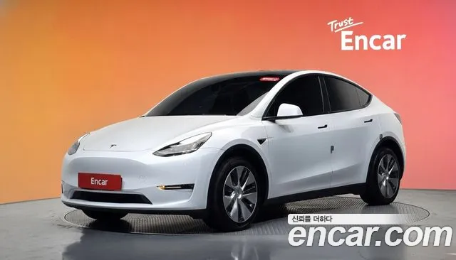 Фотография автомобиля — Tesla Model Y