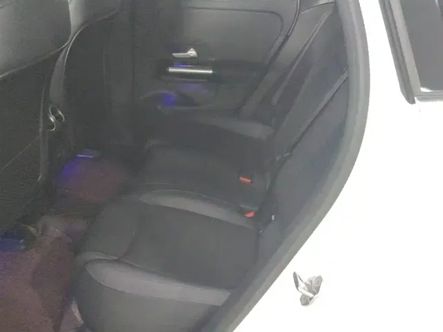 Mercedes-Benz EQA — Фото автомобиля 16