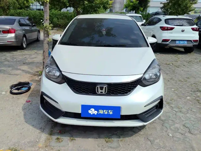 Honda Fit — Фото автомобиля 2