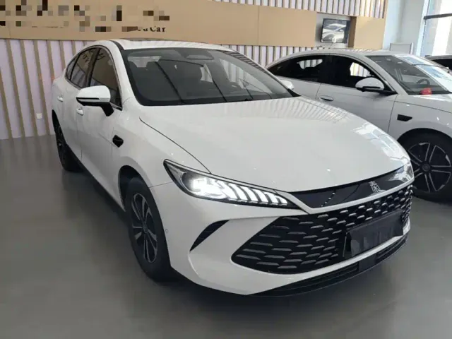 BYD Qin PLUS — Фото автомобиля 3