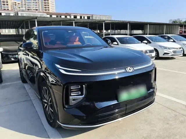 Changan Qiyuan Q07 — Фото автомобиля 3