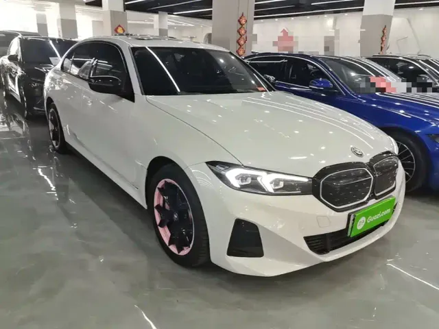 BMW i3 — Фото автомобиля 3