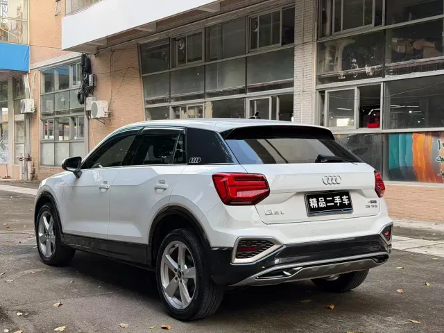 Audi Q2L — Фото автомобиля 6