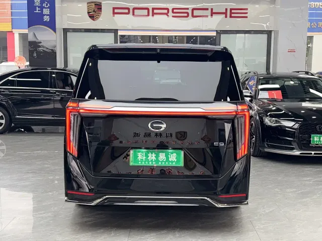 GAC Trumpchi E9 — Фото автомобиля 5
