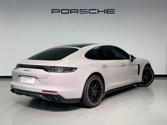 Porsche Panamera — Фото автомобиля 6