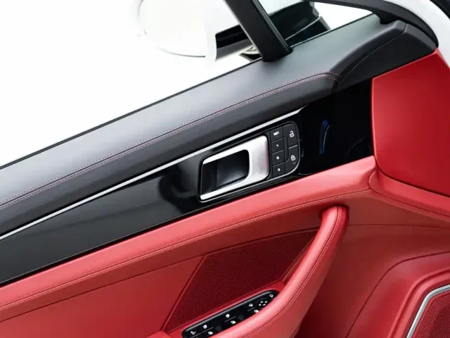 Porsche Panamera — Фото автомобиля 16
