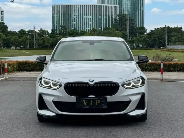 BMW 1 Series — Фото автомобиля 2
