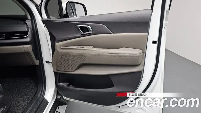 Kia Canival — Фото автомобиля 22