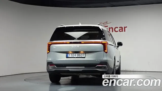 Kia Carnival — Фото автомобиля 4