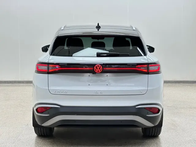 Volkswagen ID.4 X — Фото автомобиля 4