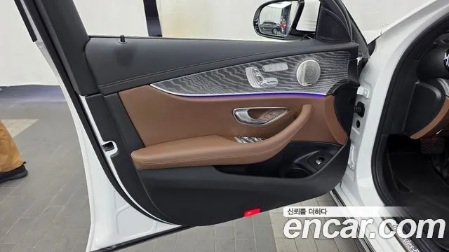 Mercedes-Benz E-Class W213 — Фото автомобиля 13