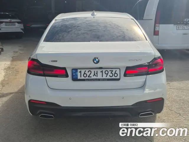BMW 5 Series G30 — Фото автомобиля 3