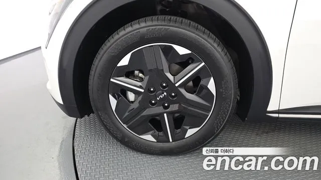 Kia EV6 — Фото автомобиля 5