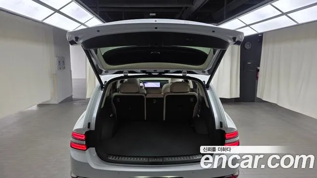 Genesis GV80 — Фото автомобиля 25