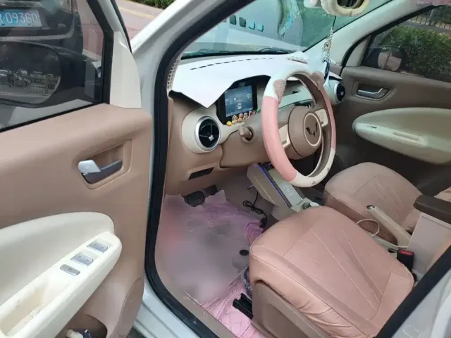 Wuling Hongguang Mini EV — Фото автомобиля 12