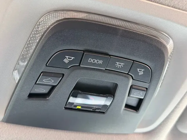 Toyota Corolla Cross — Фото автомобиля 17