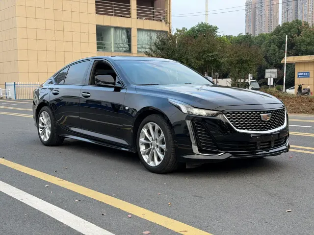 Cadillac CT5 — Фото автомобиля 3