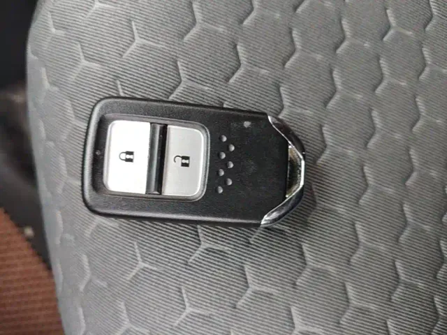 Honda Fit — Фото автомобиля 8