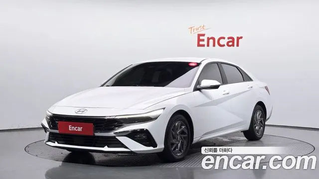 Фотография автомобиля — Hyundai Avante CN7