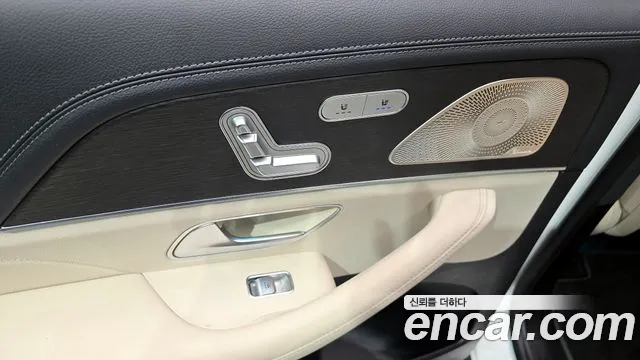 Mercedes-Benz GLS-Class — Фото автомобиля 19