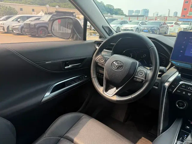 Toyota Venza — Фото автомобиля 14