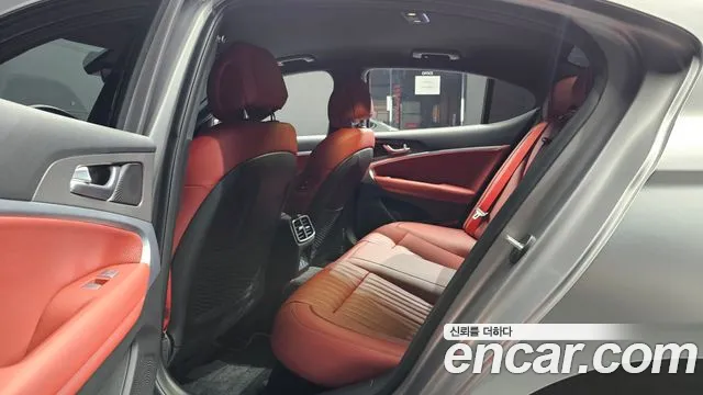 Genesis G70 New — Фото автомобиля 16