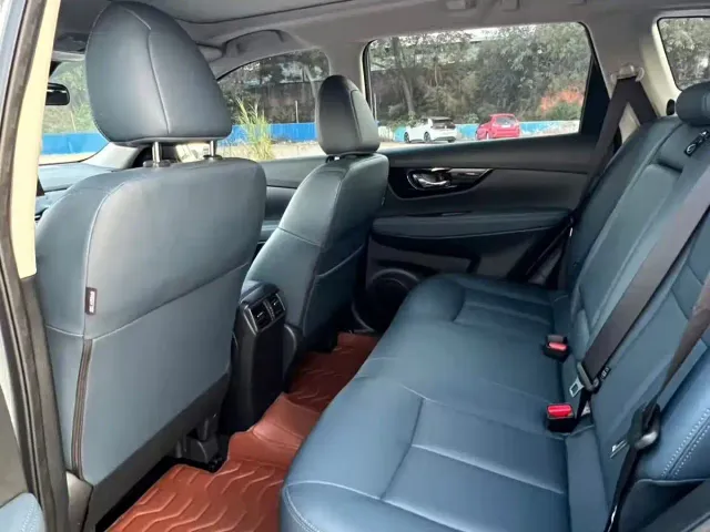 Nissan X-Trail — Фото автомобиля 8