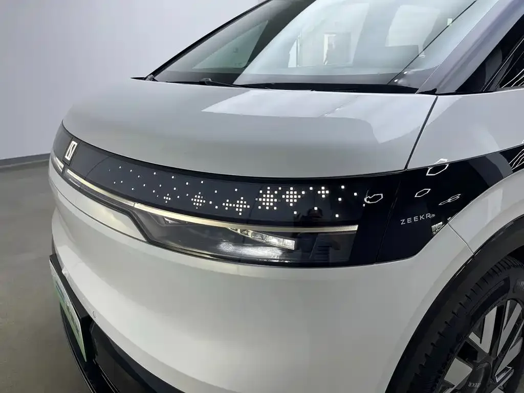 ZEEKR Zeekr MIX 2025 Long Range Intelligent Driving Edition — Фото автомобиля 28