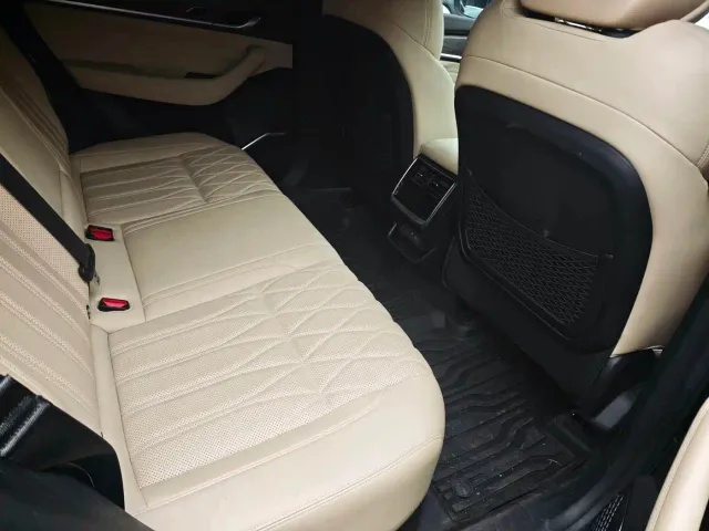 Geely Xingyue L — Фото автомобиля 12