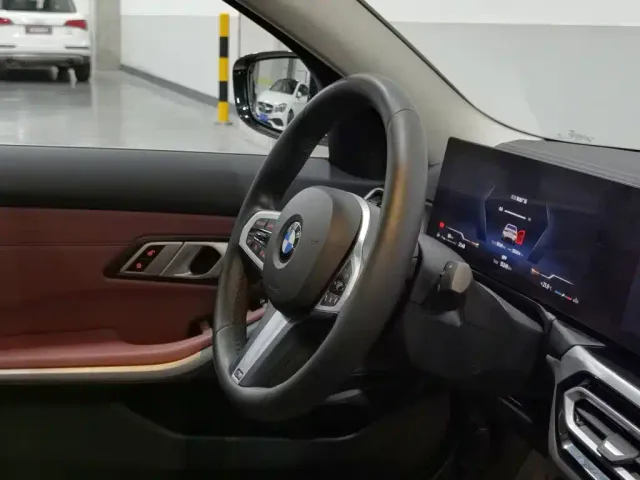 BMW 3 Series — Фото автомобиля 22