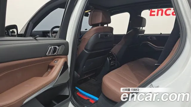 BMW X5 xDrive 40i M Sport — Фото автомобиля 29