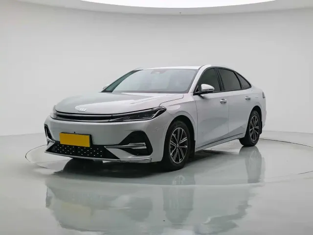 Фотография автомобиля — Geely Galaxy A7