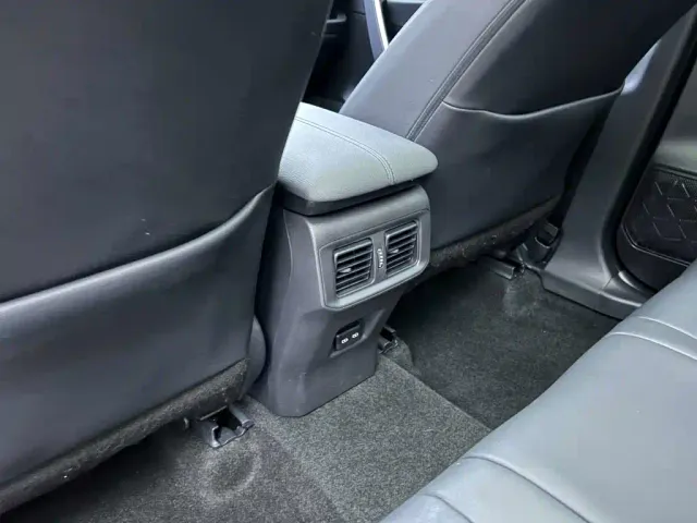 Toyota Wildlander — Фото автомобиля 27