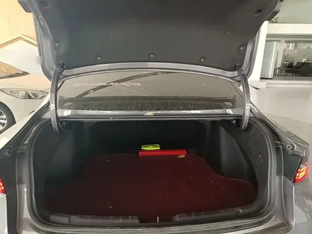 Geely Xingrui — Фото автомобиля 18